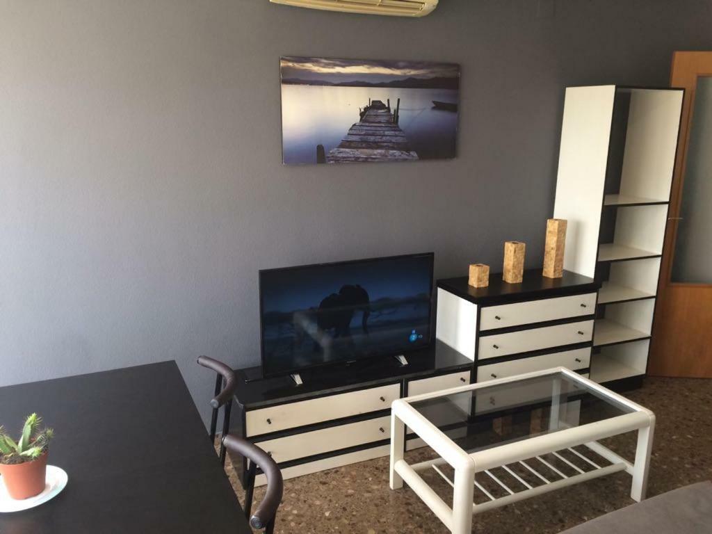 Amplio Y Comodo Apartamento Con Parking Apartment บาเลนเซีย ภายนอก รูปภาพ