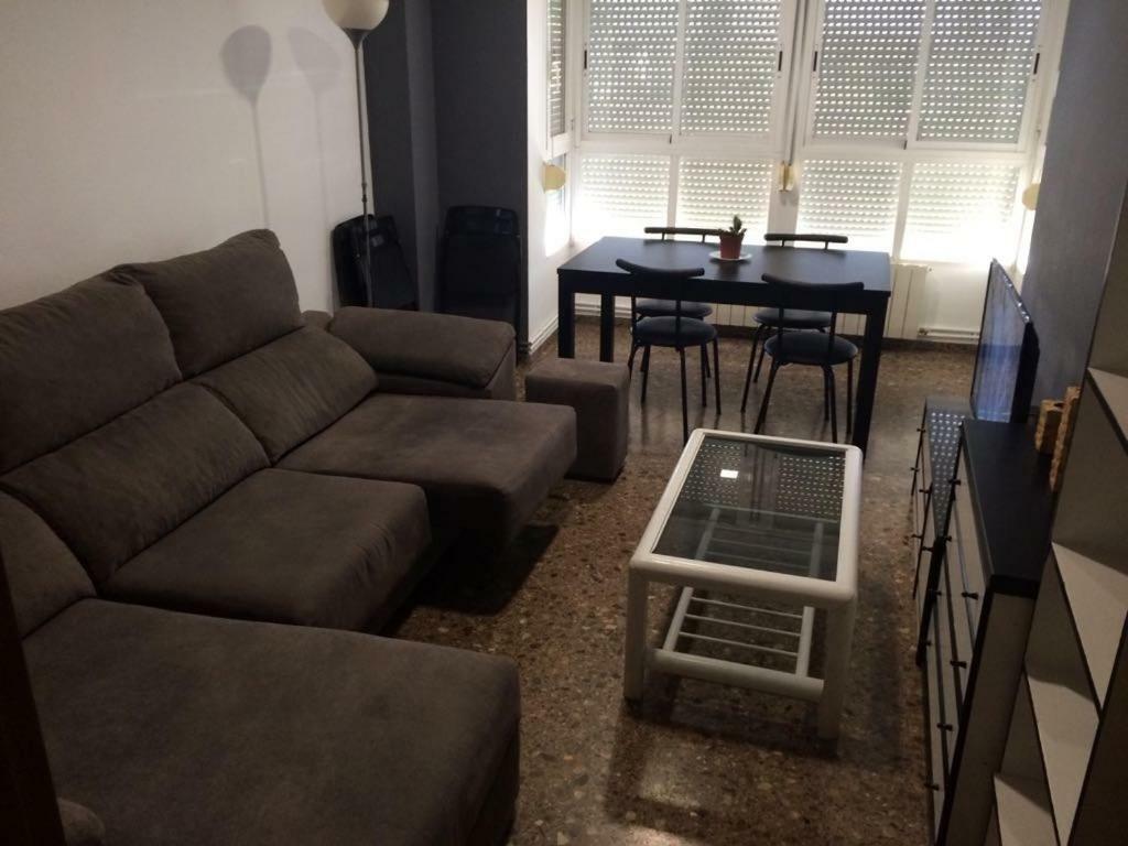 Amplio Y Comodo Apartamento Con Parking Apartment บาเลนเซีย ภายนอก รูปภาพ